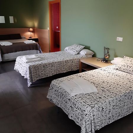 The Factory Residence Hall Segovia Bagian luar foto