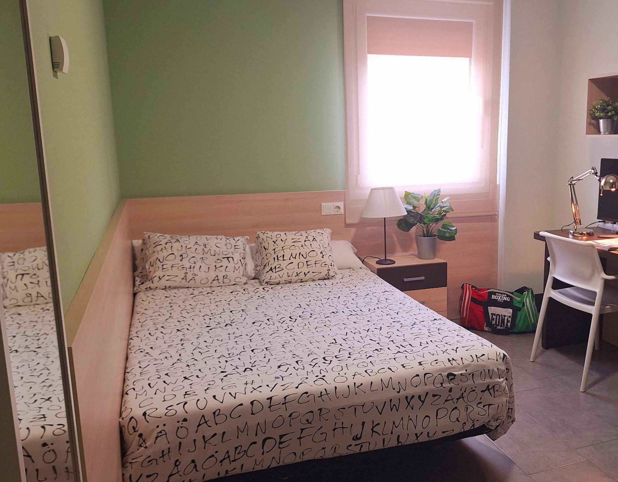 The Factory Residence Hall Segovia Bagian luar foto