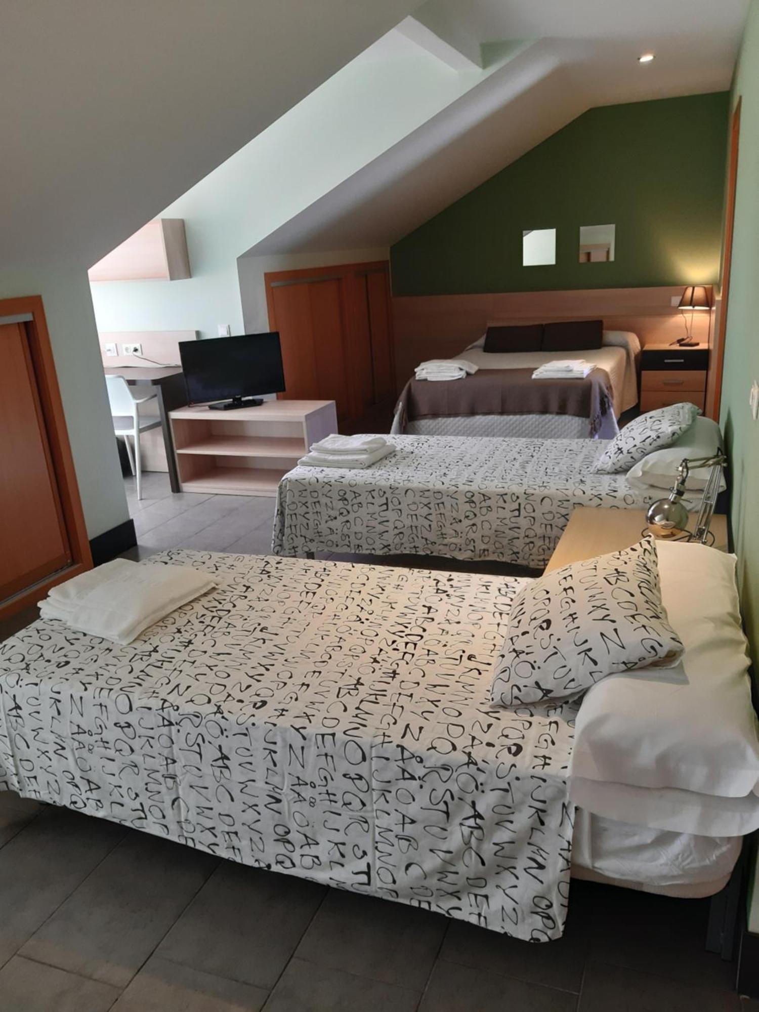 The Factory Residence Hall Segovia Bagian luar foto