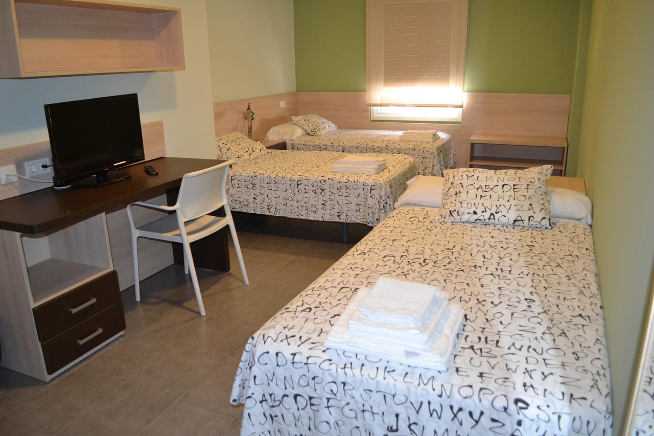The Factory Residence Hall Segovia Bagian luar foto