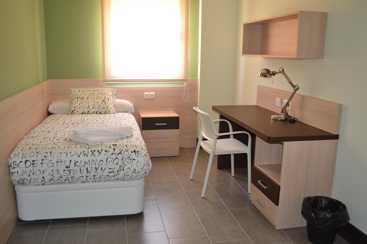 The Factory Residence Hall Segovia Bagian luar foto