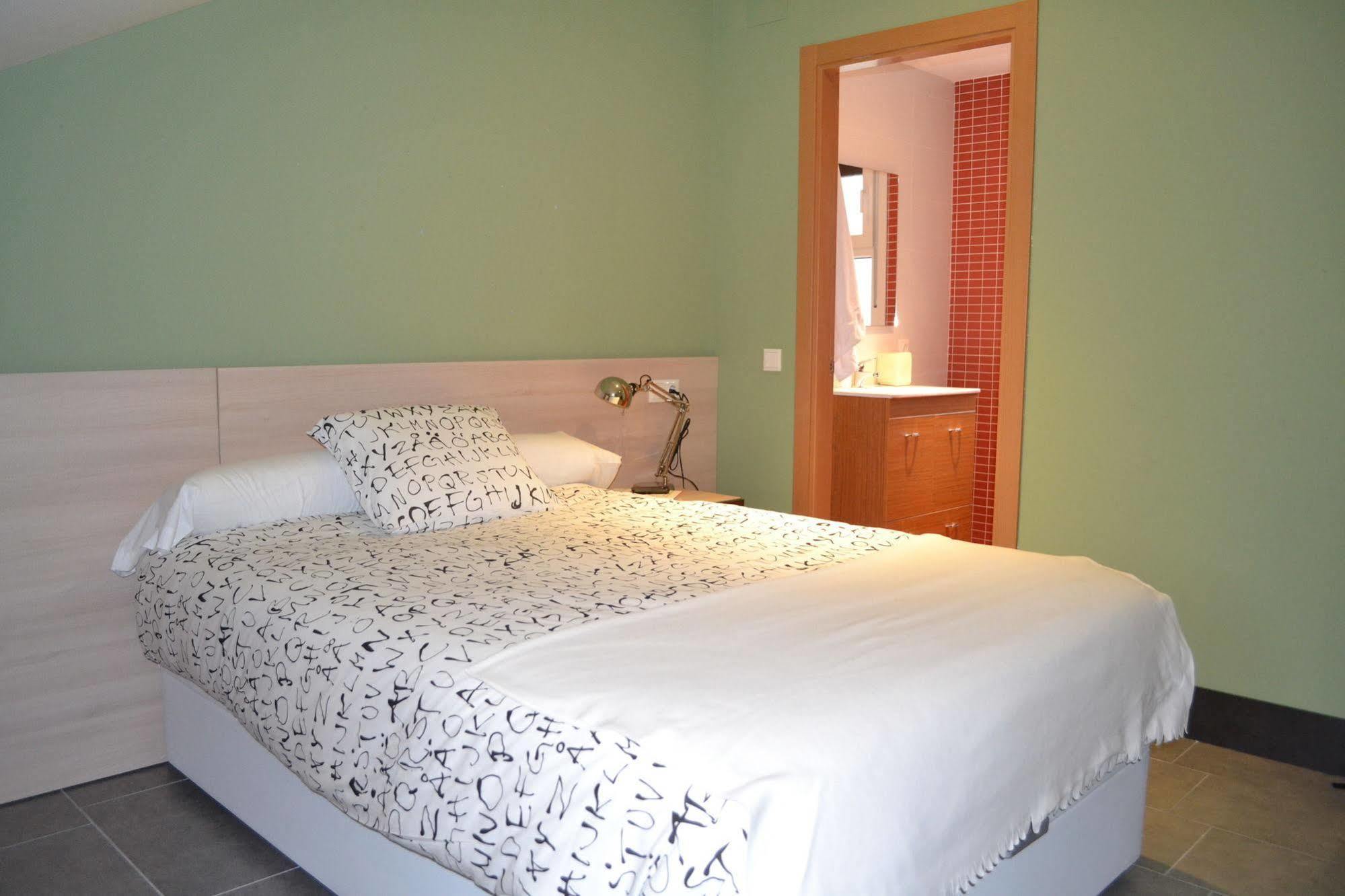 The Factory Residence Hall Segovia Bagian luar foto